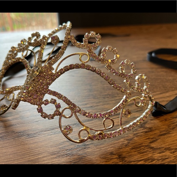 Masquerade Mask - Picture 2 of 4